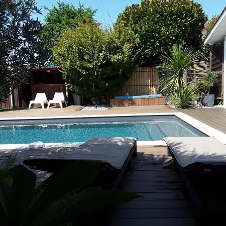 בית נופש Maison Entre Lacs Et Ocean ביסקארוס