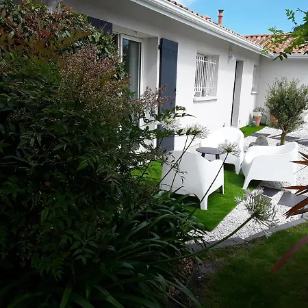 Maison Entre Lacs Et Ocean ביסקארוס